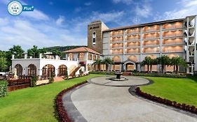 โรงแรมเลอ มอนเต เขาใหญ่ (SHA Extra Plus)